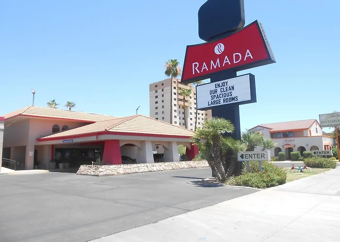 Ramada By Wyndham Downtown Hotel