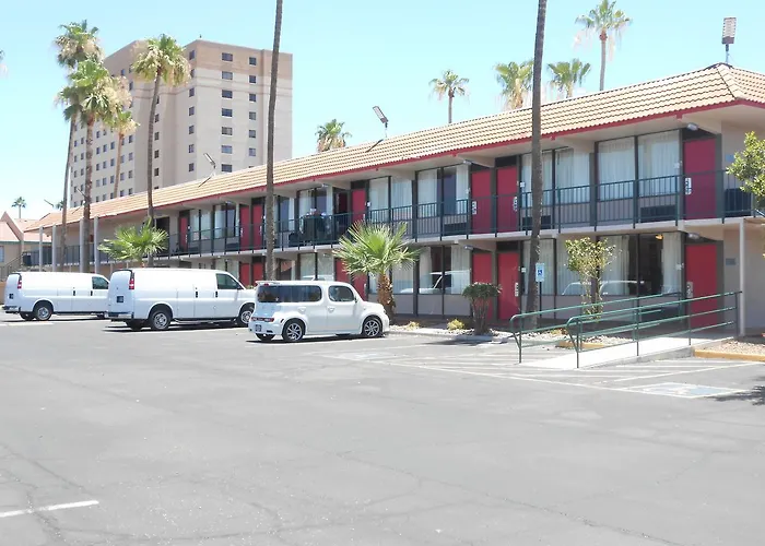Ramada By Wyndham Downtown 2* Mesa