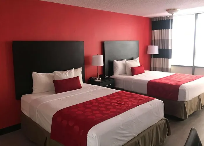Ramada By Wyndham Downtown 2*