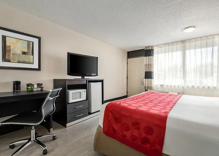 Ramada By Wyndham Downtown Hotel
