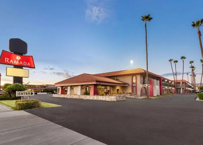 Ramada By Wyndham Downtown 2* Mesa
