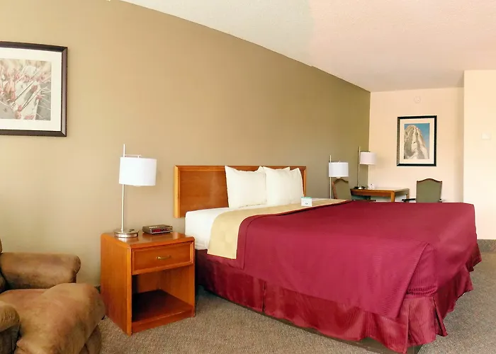 Ramada By Wyndham Downtown Mesa